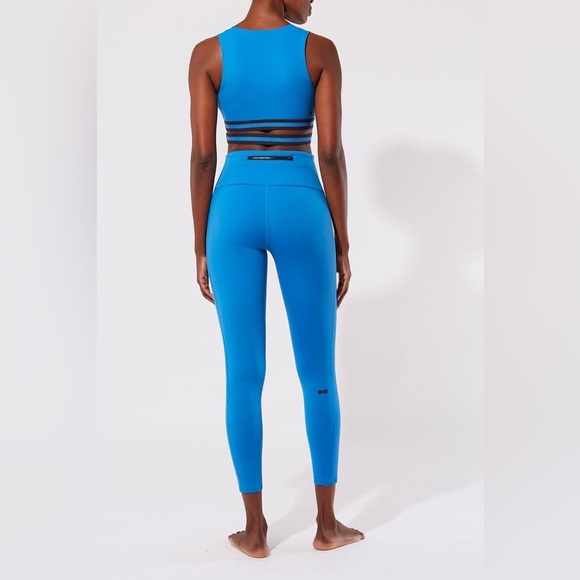 Soleil Zip Front Legging - Picture 7 of 8